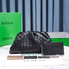 Bottega Veneta Pouch Clutch Bags